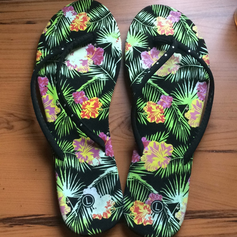 Hawaiian flip flops